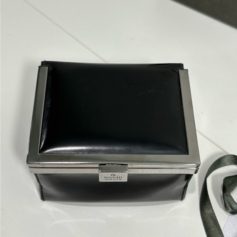 Authentic GUCCI Black patent Leather Accessory jewelry Box cards and certificate - Picture 4 of 12